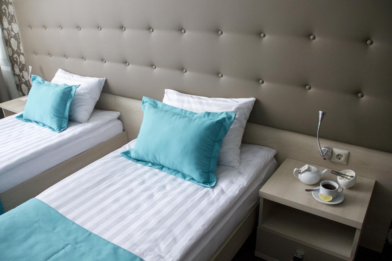 Hotel Versailles Lutsk Eksteriør bilde