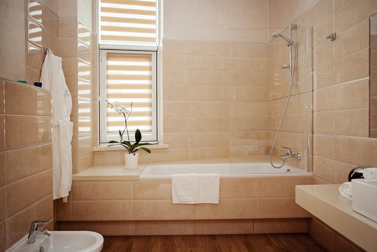 Hotel Versailles Lutsk Eksteriør bilde
