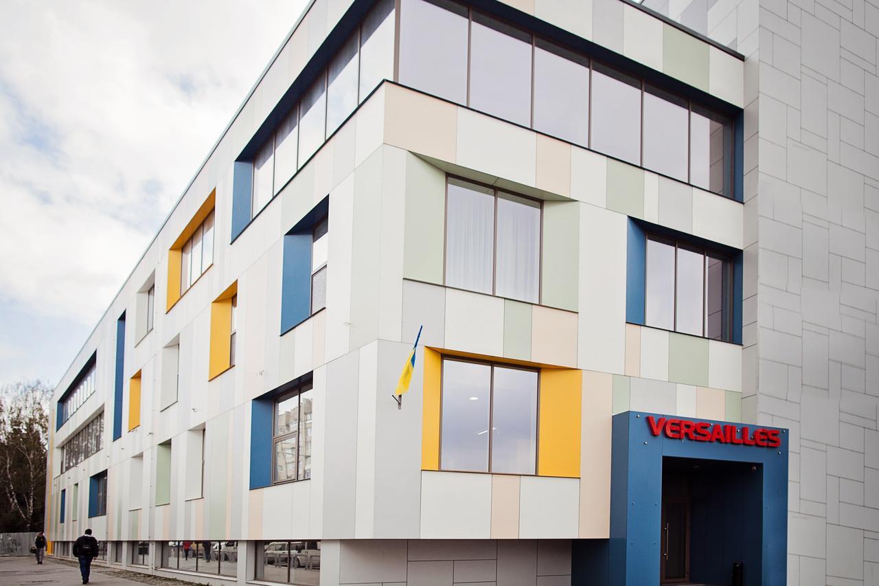 Hotel Versailles Lutsk Eksteriør bilde