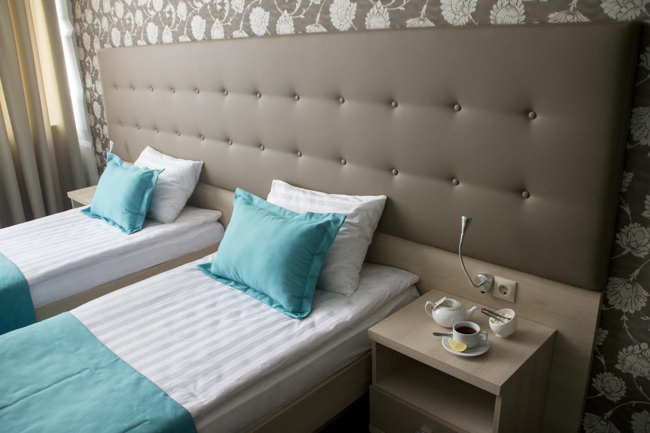 Hotel Versailles Lutsk Eksteriør bilde